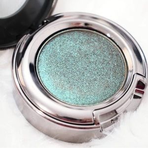Urban Decay Lounge eyeshadow pan